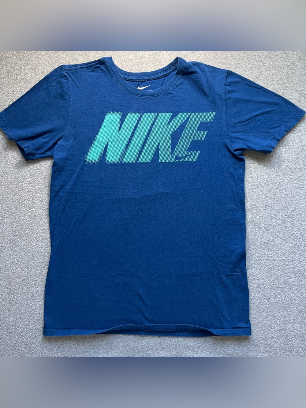 Nike The Nike Tee Men’s Small Blue Graphic Logo T-Shirt Athletic Cut
